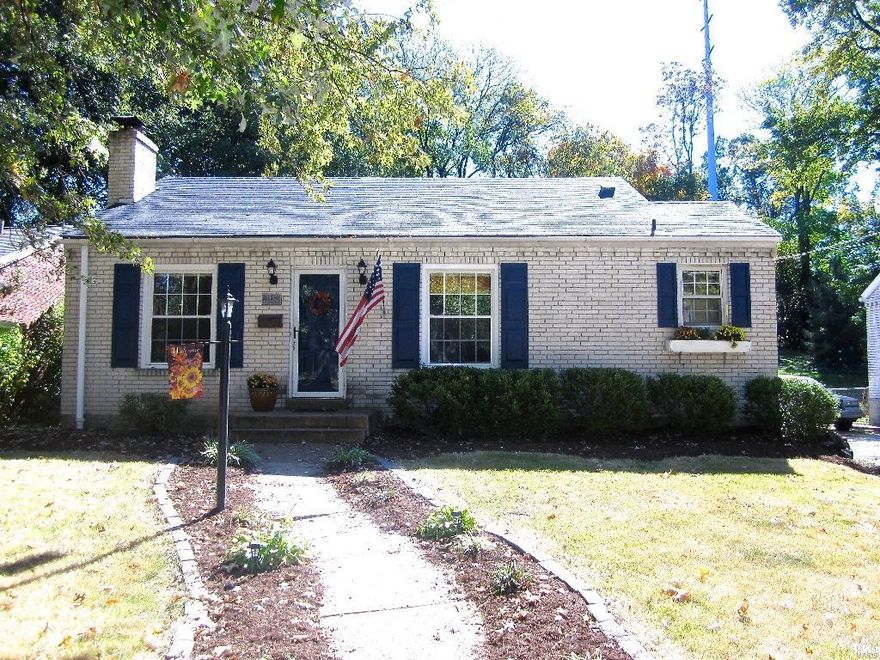 CHARMING TWO BEDROOM BUNGALOW IN THE WEBSTER GROVES SCHOOL DISTRICT! AMAZING OPEN FLOOR PLAN WITH SPACIOUS LIVING ROOM W/ WOOD BURNING FIREPLACE AND SEPARATE DINING ROOM RIGHT OFF THE KITCHEN. LARGE MAIN FLOOR MASTER BEDROOM WITH ATTACHED SUN ROOM FOR EXTRA SPACE! ELEGANT MILLWORK AND CUSTOM ARCHWAYS ARE JUST A FEW OF THE ARCHITECTURAL DETAILS THAT THIS HOME HAS TO OFFER. PLENTY OF LARGE WINDOWS ALLOWING IN AN ABUNDANCE OF NATURAL LIGHT! PRIVATE AND LARGE LEVEL BACKYARD WITH GREAT PATIO PERFECT FOR ENTERTAINING. DETACHED 1 CAR GARAGE.  NEW CERAMIC TILE IN THE KITCHEN (OCTOBER 2015). NEWER INSULATED WINDOWS THROUGHOUT (2013).  NEWER ROOF (2012). FRESHLY PAINTED SHUTTERS & FRONT DOOR (OCT 2015).  LOCATED MINUTES FROM HIGHWAY 44 AND GREAT SHOPPING & RESTAURANTS! **SELLER IS PROVIDING BUYERS WITH AMERICAN HOME SHIELD PROTECTION PLAN** **RELOCATION LISTING** Additional Rooms: Sun Room