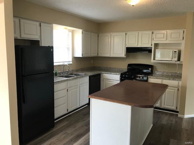 Monticello Village D - Residential Lease