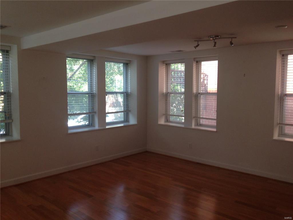 5330-5360 Pershing Condo - Residential Lease