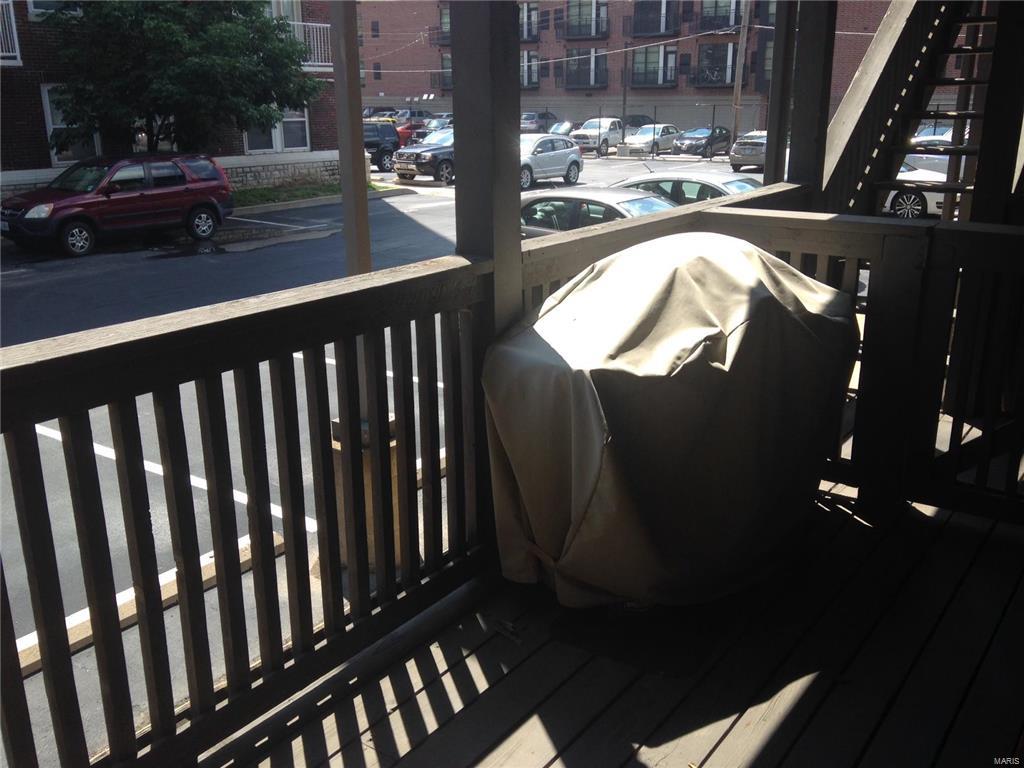 5330-5360 Pershing Condo - Residential Lease