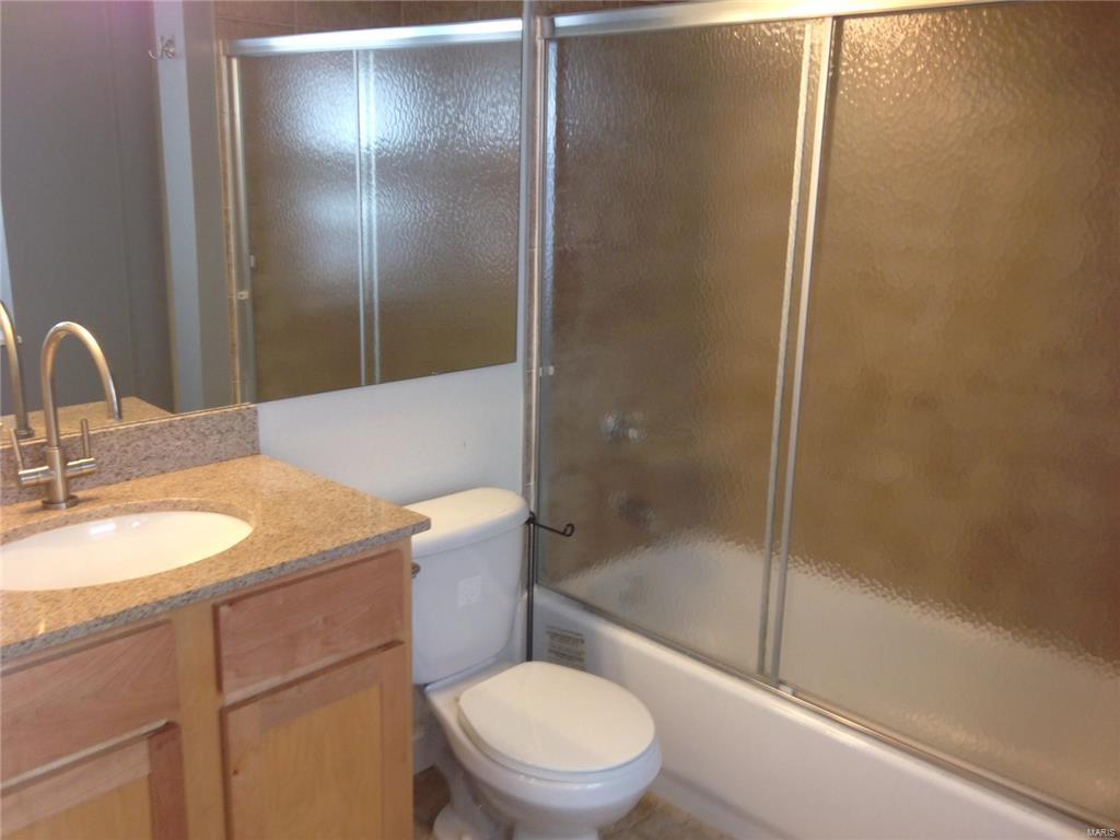 5330-5360 Pershing Condo - Residential Lease