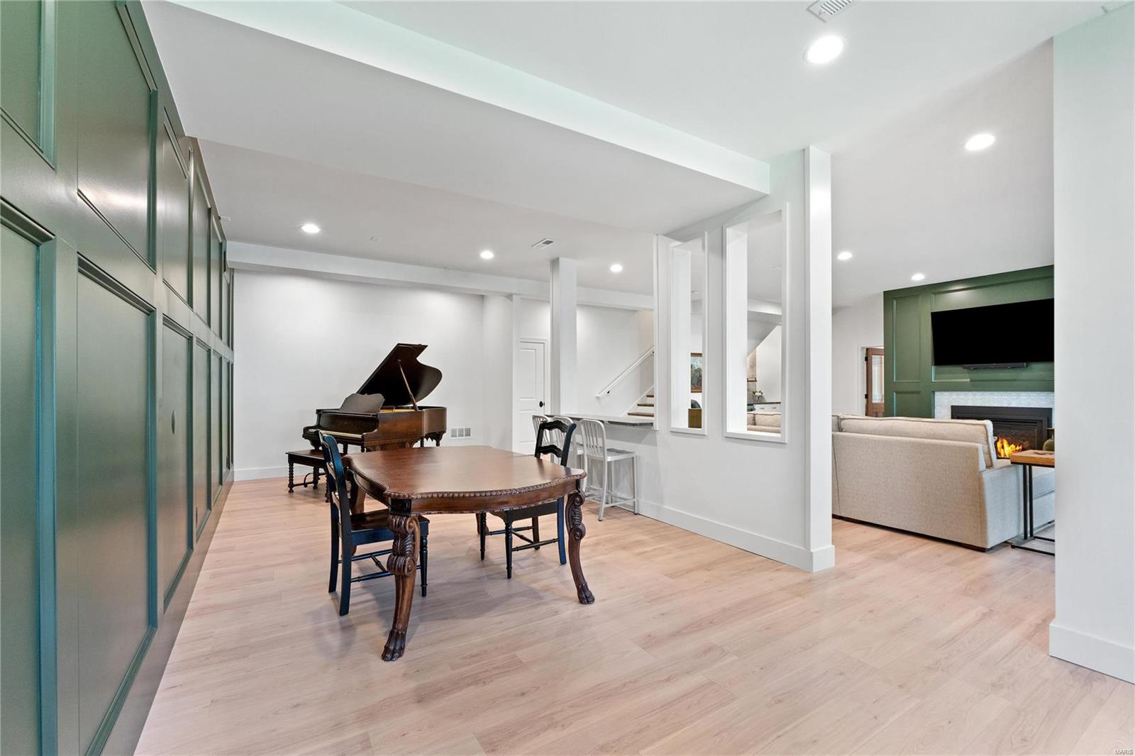 Oak Estates - Residential