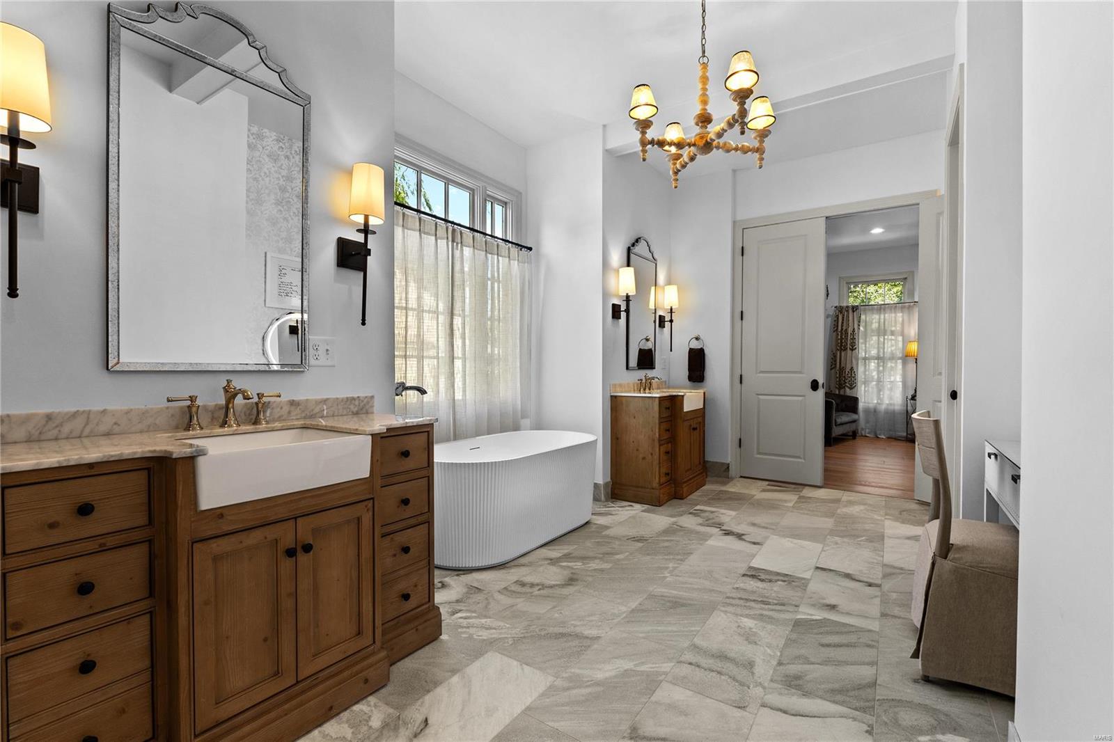 Oak Estates - Residential