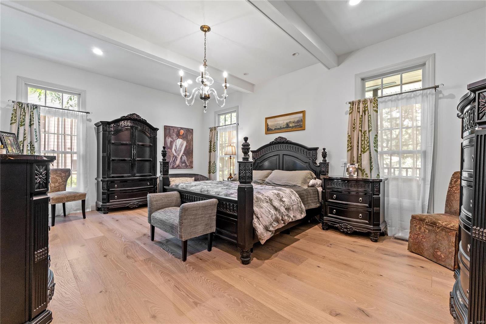 Oak Estates - Residential