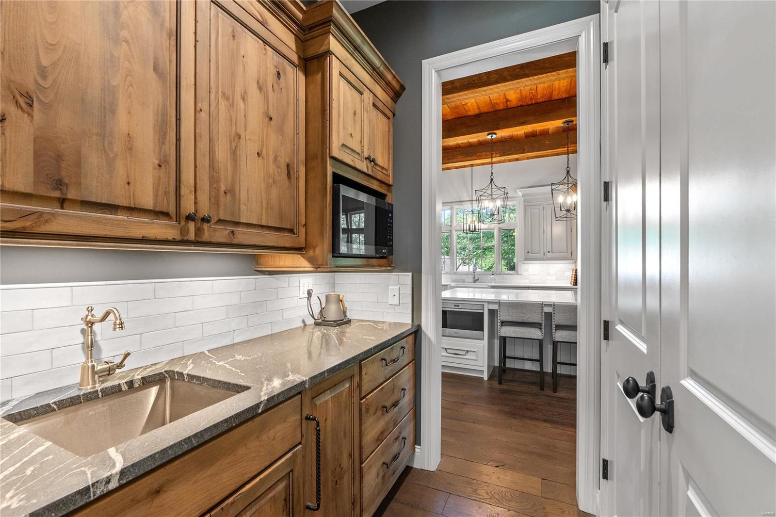 Oak Estates - Residential