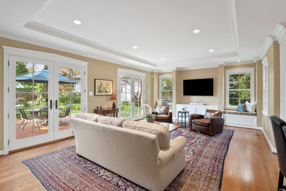 Lake Forest - Residential