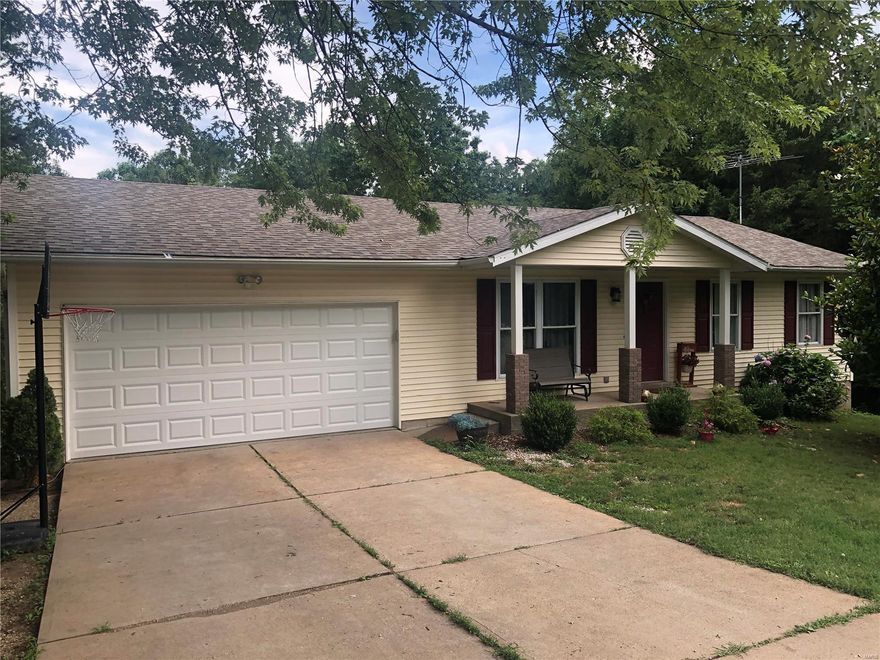 Very nice ranch style home with a level yard and driveway, the home an open floor plan containing 3 bedrooms 2 full baths, vaulted ceiling in the great room which walks out to the deck in the rear, open stairway to a large unfinished walkout lower level ready to be finished in whatever manner you wish. The home also has a 2 car attached garage with entrance into the kitchen. Property values are skyrocketing in Summer Set which is an awesome community with 3 lakes a community beach, a large camp ground, beautiful homes, great fishing on all 3 lakes, in recent years an excellent fireworks display for 4th of July, tremendous neighborly connections and community involvement, gated entrance for added security, a truly great place to live and raise a family. Mostly paved roads, community sewer and water systems operated and maintained by the Jefferson County Public Sewer District. It's all here!