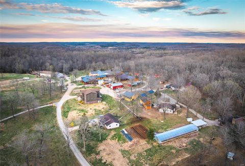 5019 Wayne 380 Patterson MO 63956