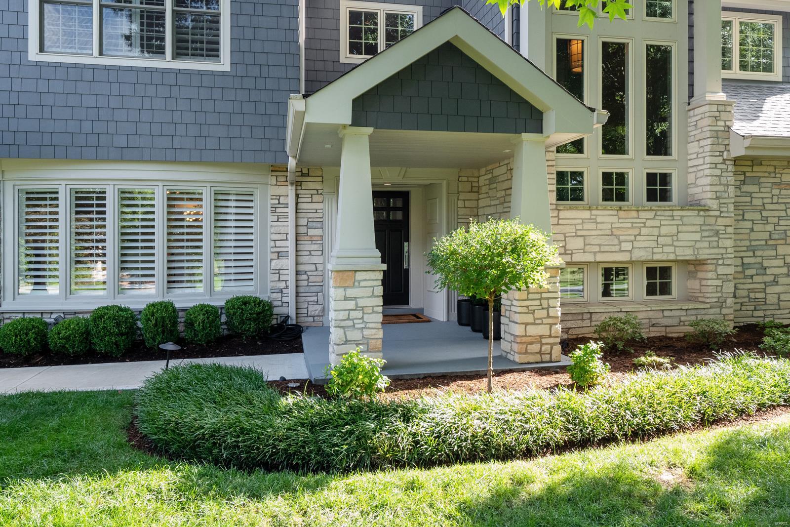 Huntleigh Manor - Residential