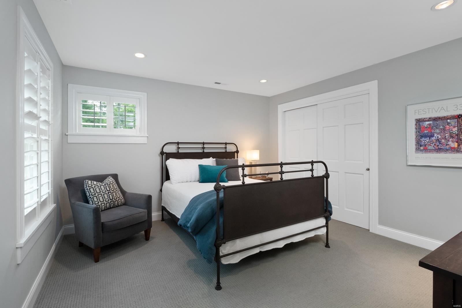 Huntleigh Manor - Residential