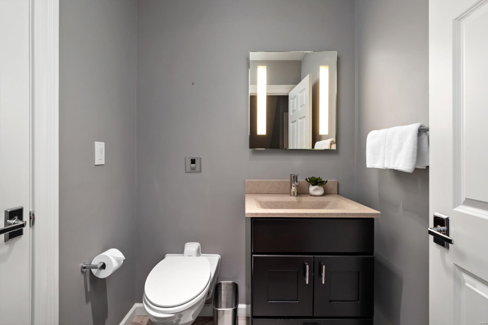 Huntleigh Manor - Residential