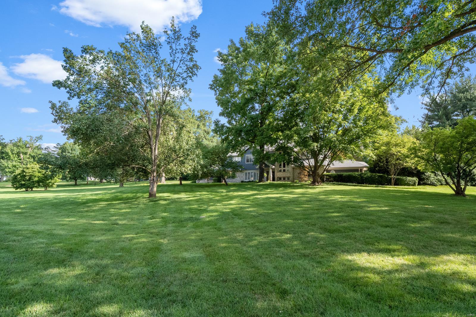 Huntleigh Manor - Residential