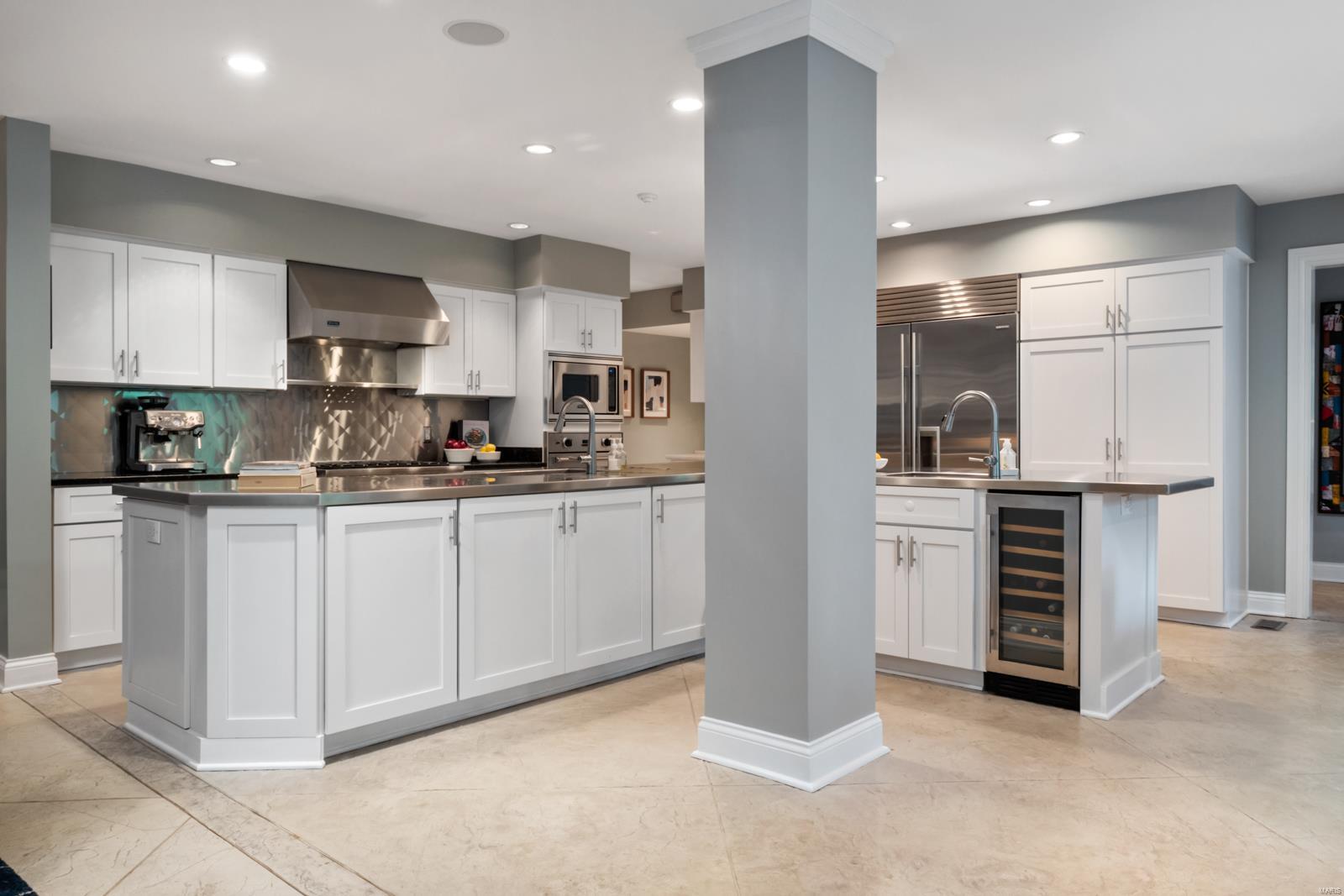 Huntleigh Manor - Residential