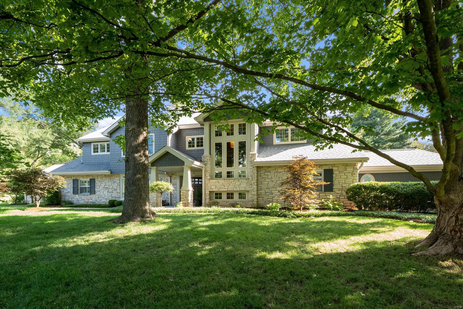 Huntleigh Manor - Residential