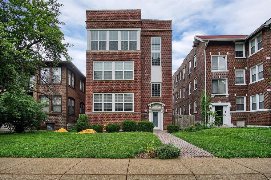 Westgate 720 Condominium provides unique urban living near Washington University, located just steps away from the Delmar Loop. The Loop is an exciting and vibrant area, recently selected as one of the 10 great streets in America. It offers more than 150 boutiques, specialty shops, top restaurants and bars, theaters and nightclubs. The area abounds with live entertainment. The loop is conveniently located minutes from the airport, Forest Park, BJC Hospital, the Central West End and Downtown, via MetroLink. The building has a new roof, new windows, electric, plumbing and a new open, contemporary floor plan and washer and dryer in unit make this unlike any other in the area. Private garages have been constructed at the rear of the property and each condominium has a private 10 x 15 deck. The yard is fenced for privacy and there is a security system in each residence. Location: Upper Level