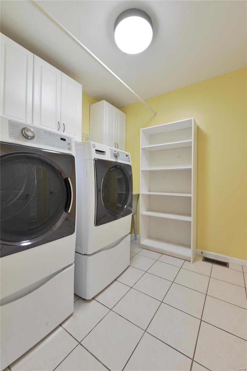 Crystal Creek Pointe II - Residential Lease