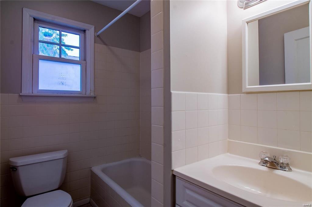 St Louis, Missouri 63119, United States, 1 Bedroom Bedrooms, ,1 BathroomBathrooms,Residential,Pending,19524