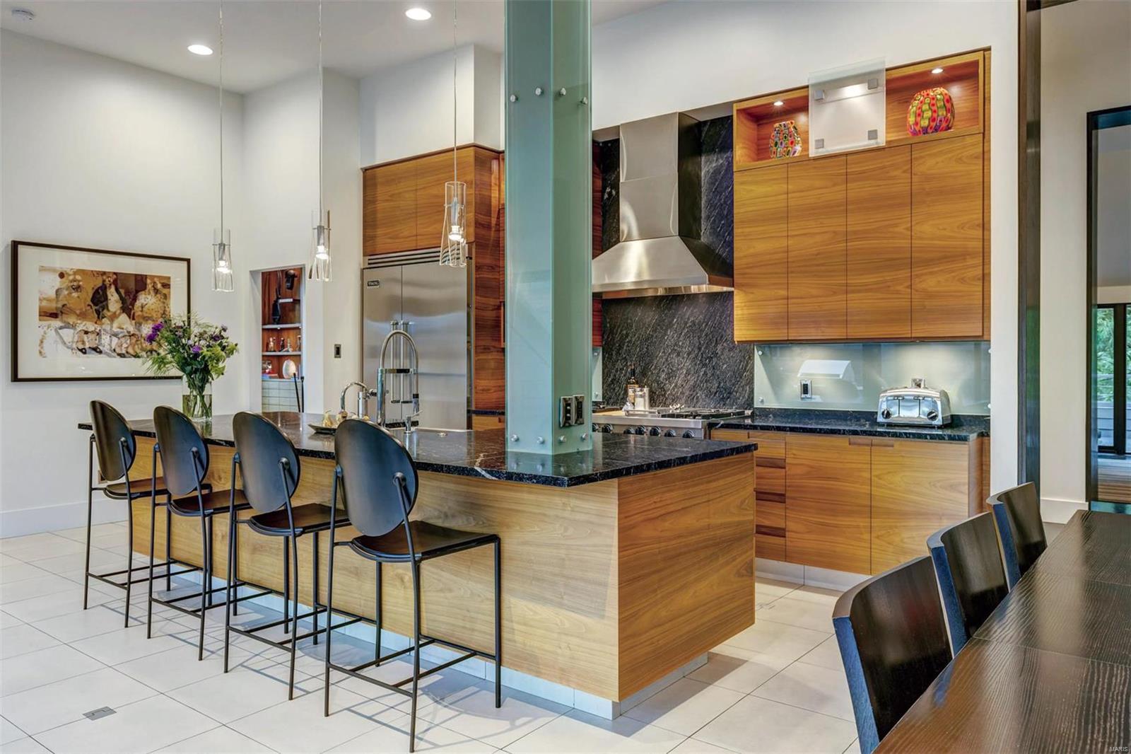 Pershing Place Condo - Residential