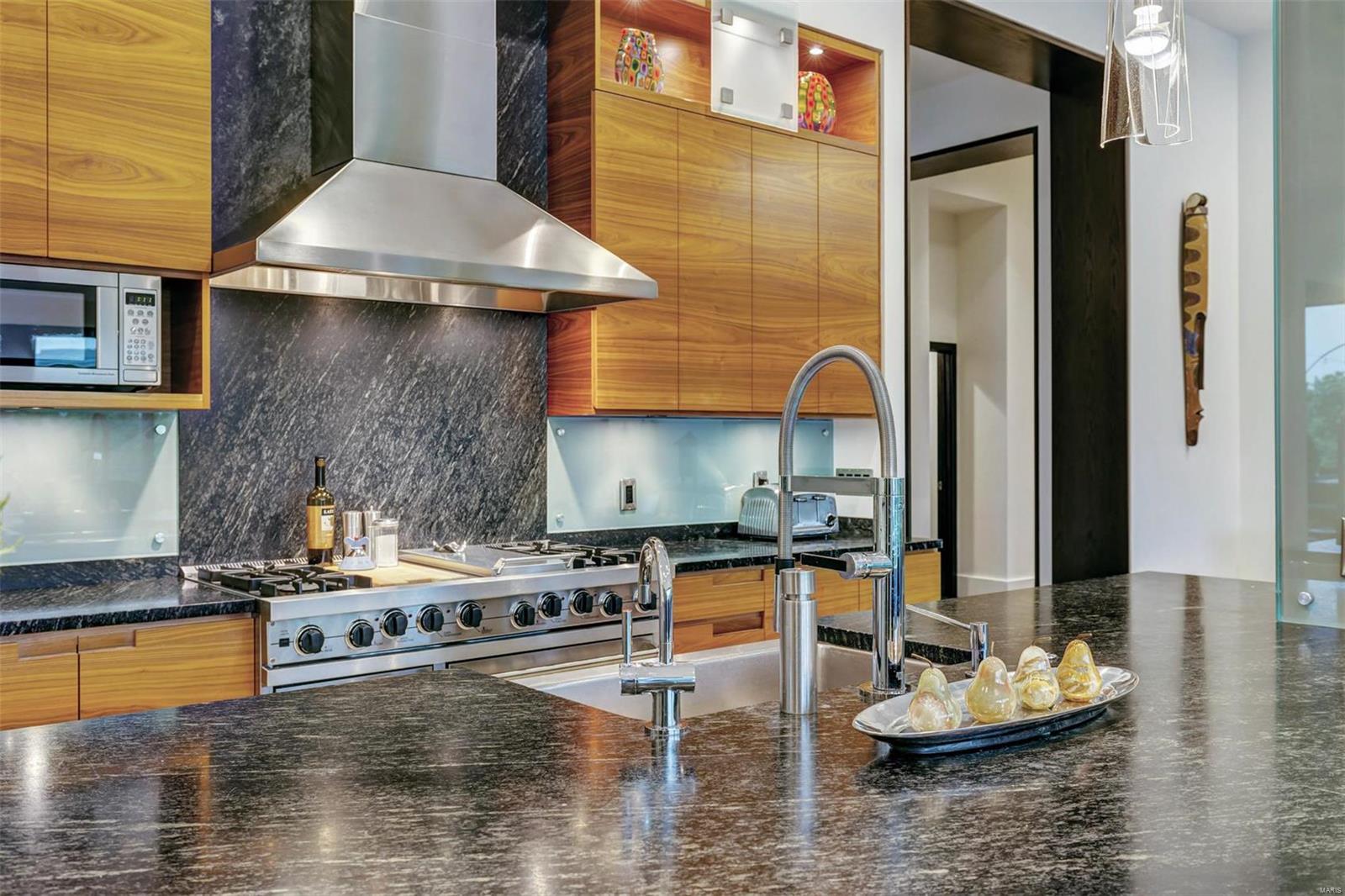 Pershing Place Condo - Residential