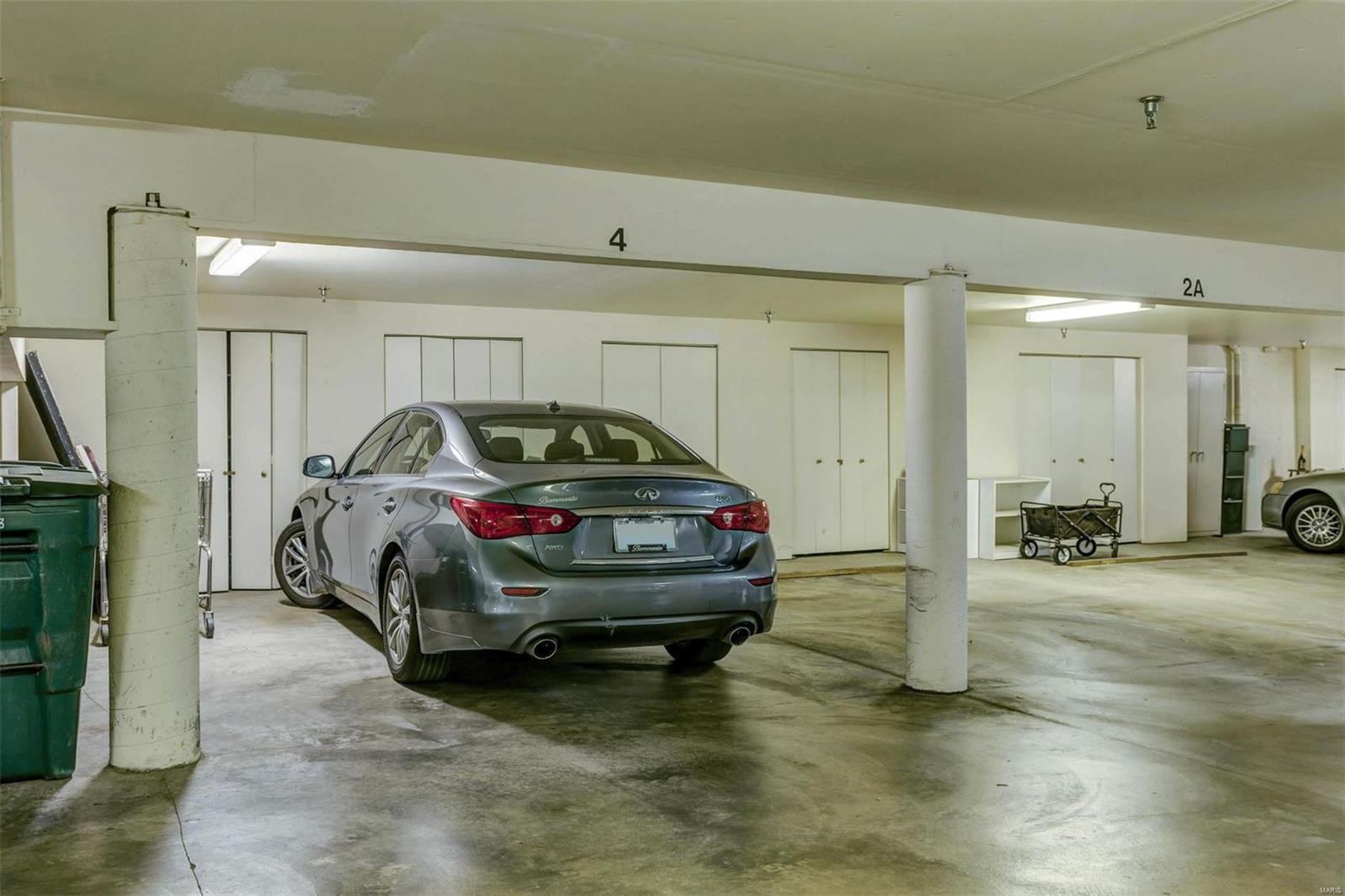 Pershing Place Condo - Residential