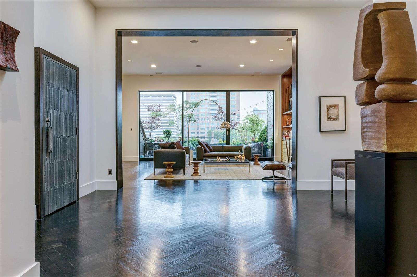 Pershing Place Condo - Residential