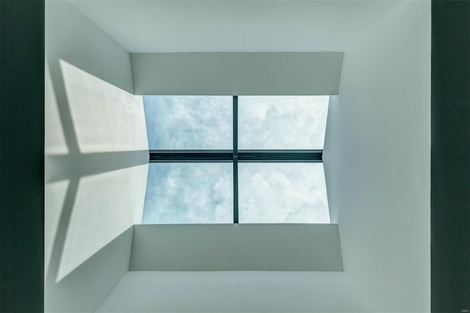 Pershing Place Condo - Residential