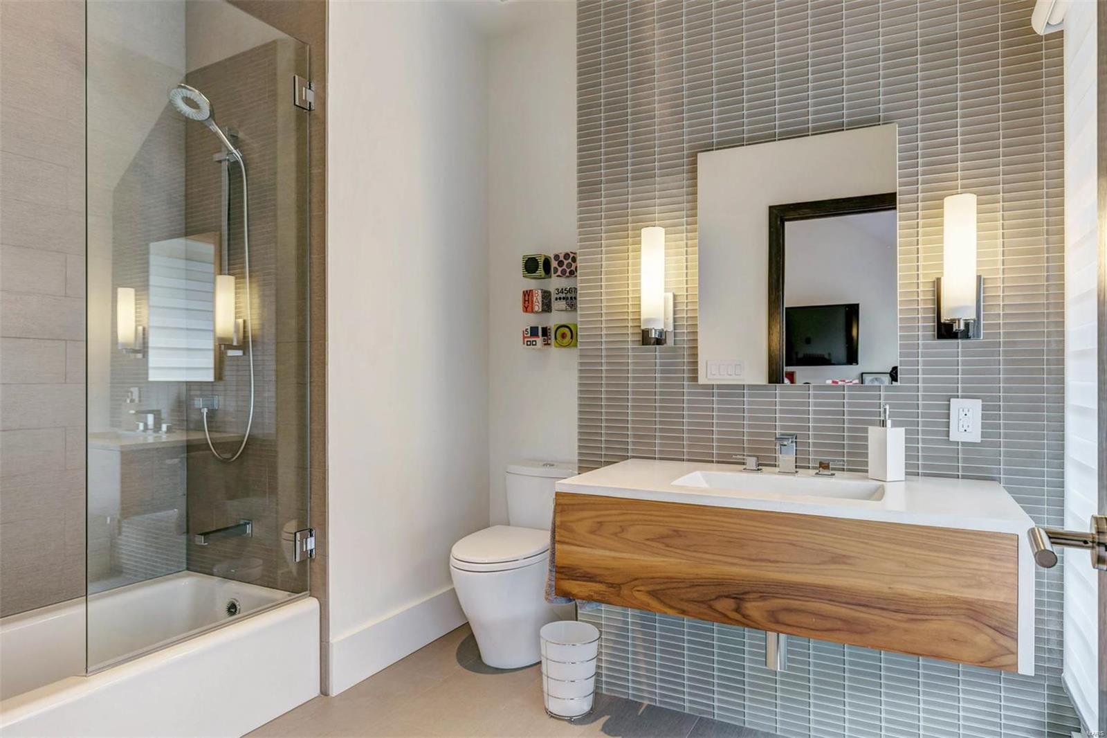 Pershing Place Condo - Residential