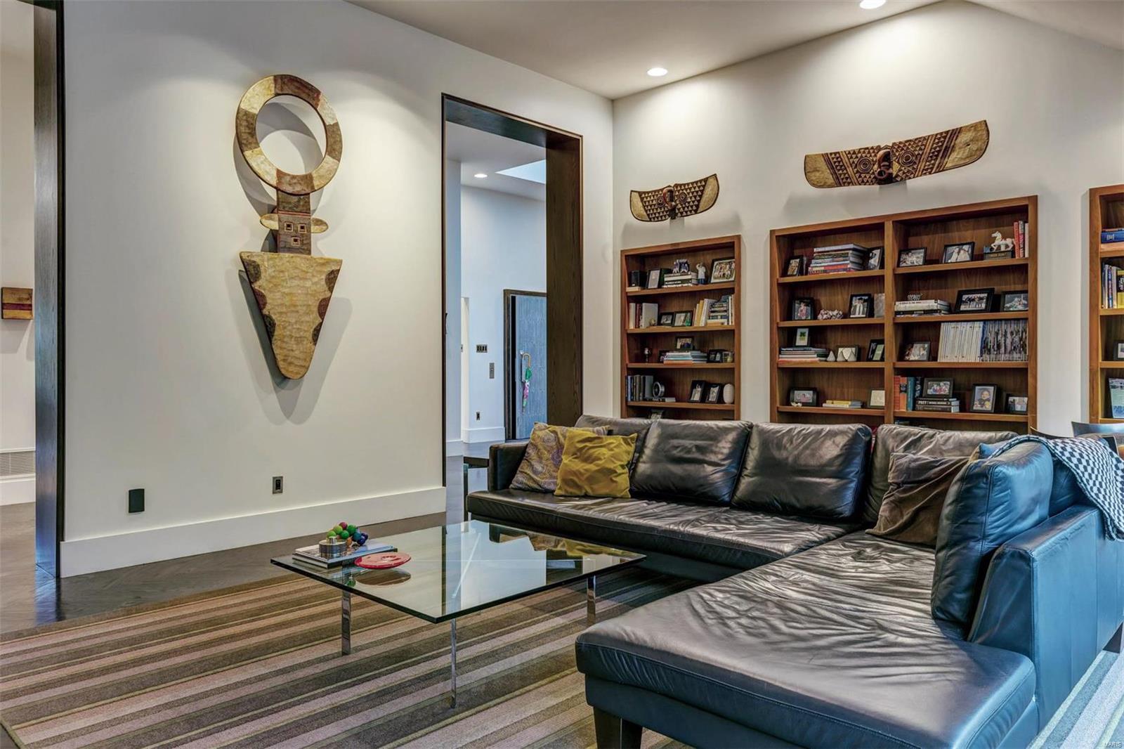 Pershing Place Condo - Residential