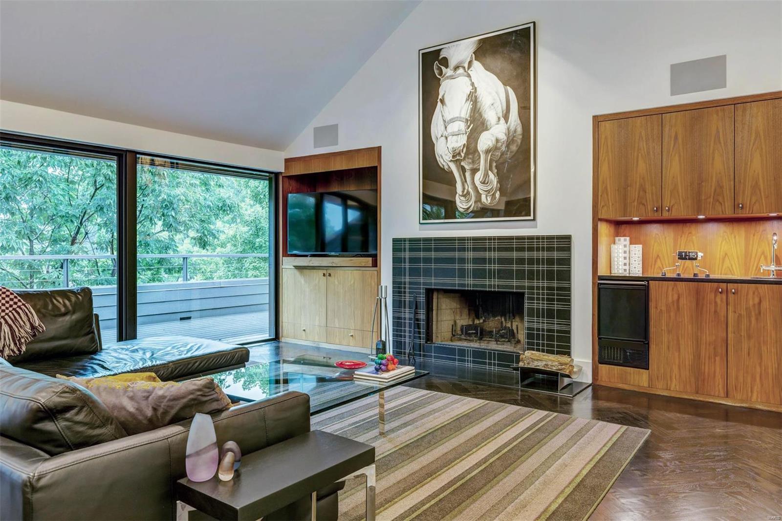 Pershing Place Condo - Residential