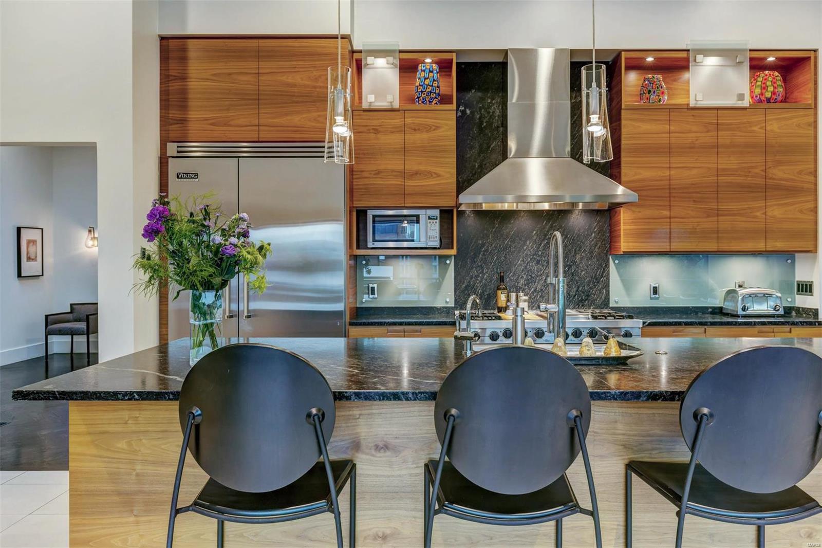 Pershing Place Condo - Residential