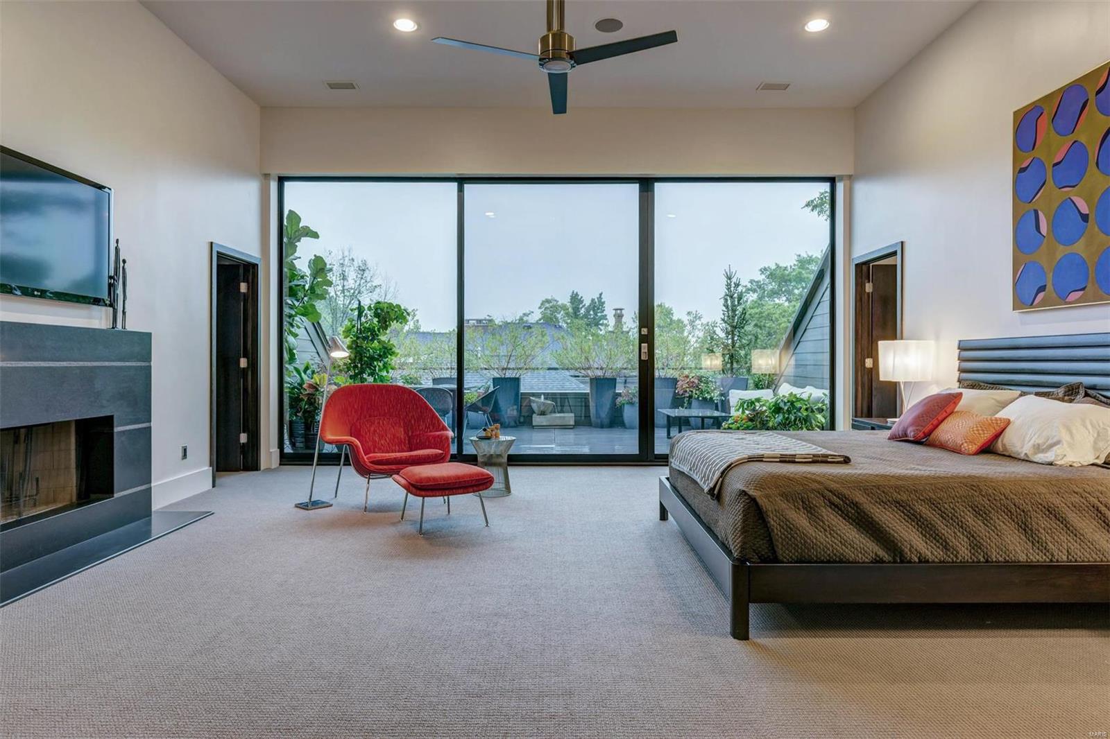 Pershing Place Condo - Residential