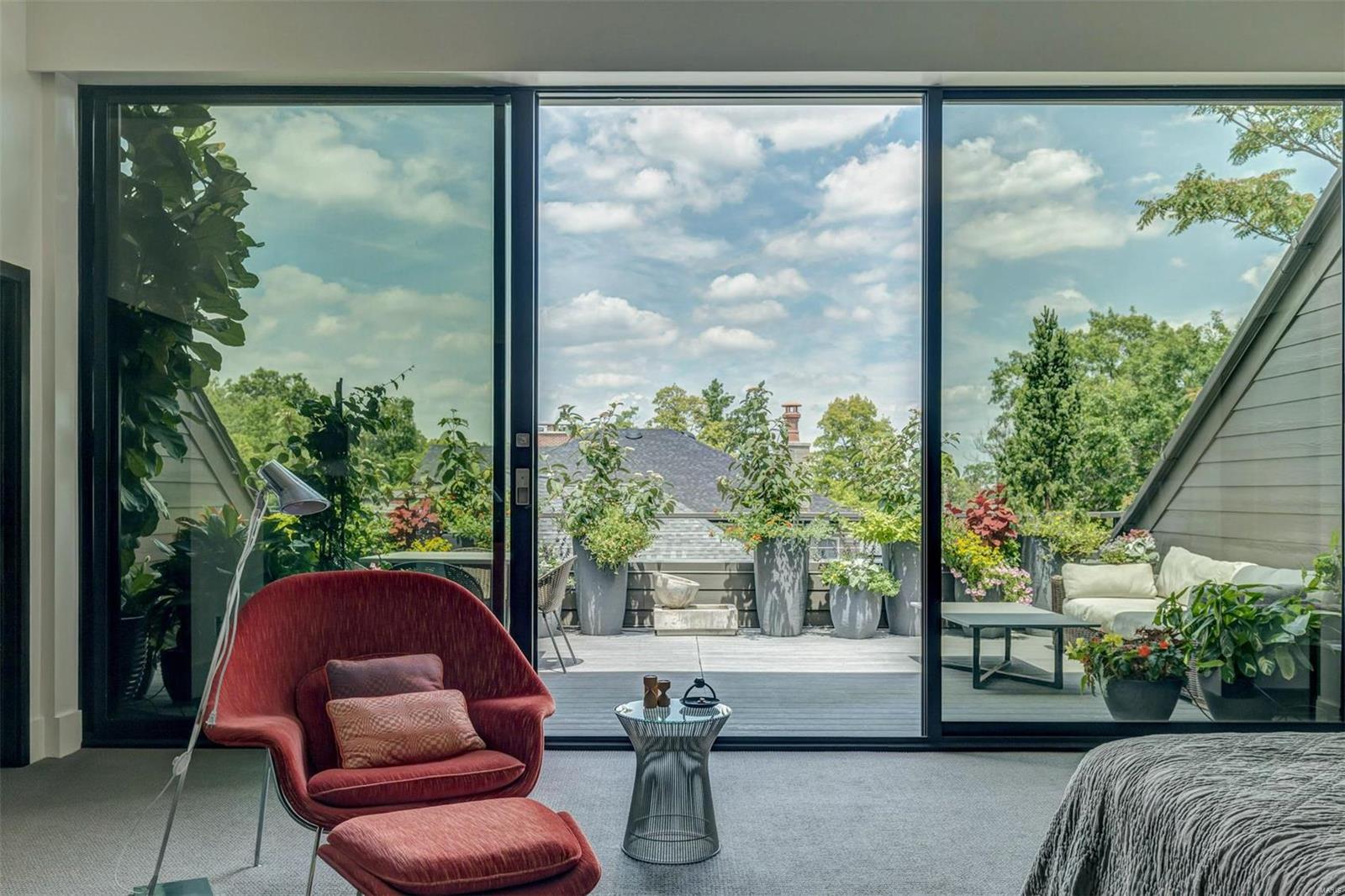 Pershing Place Condo - Residential