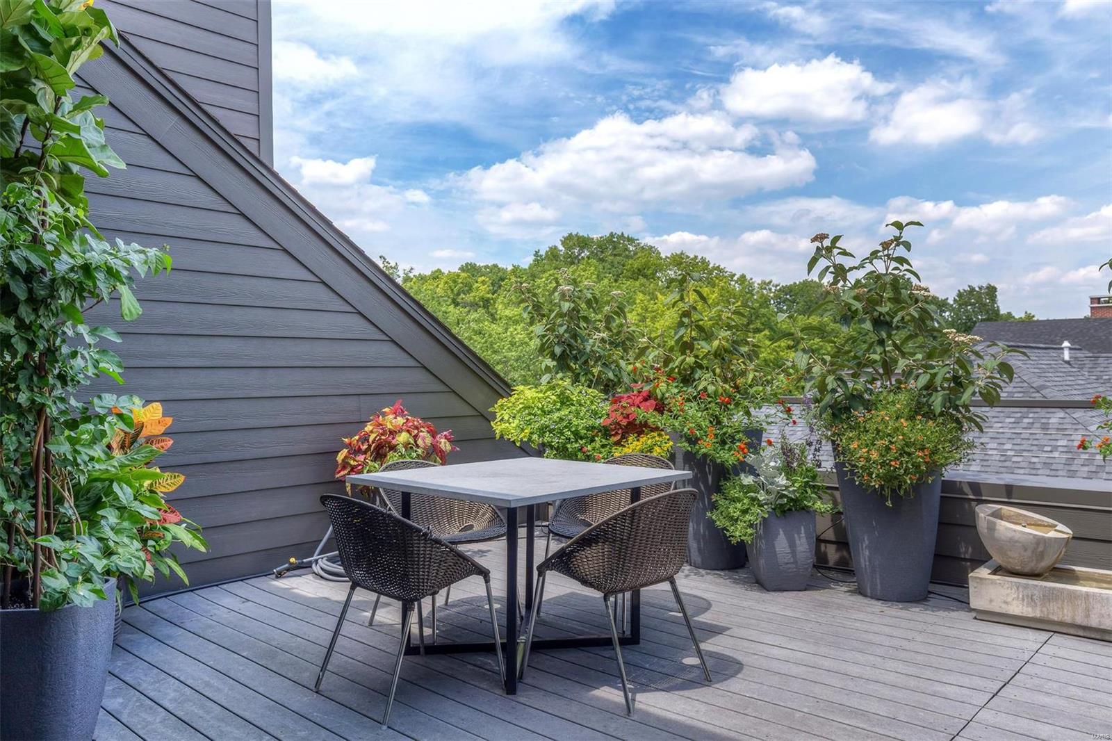 Pershing Place Condo - Residential