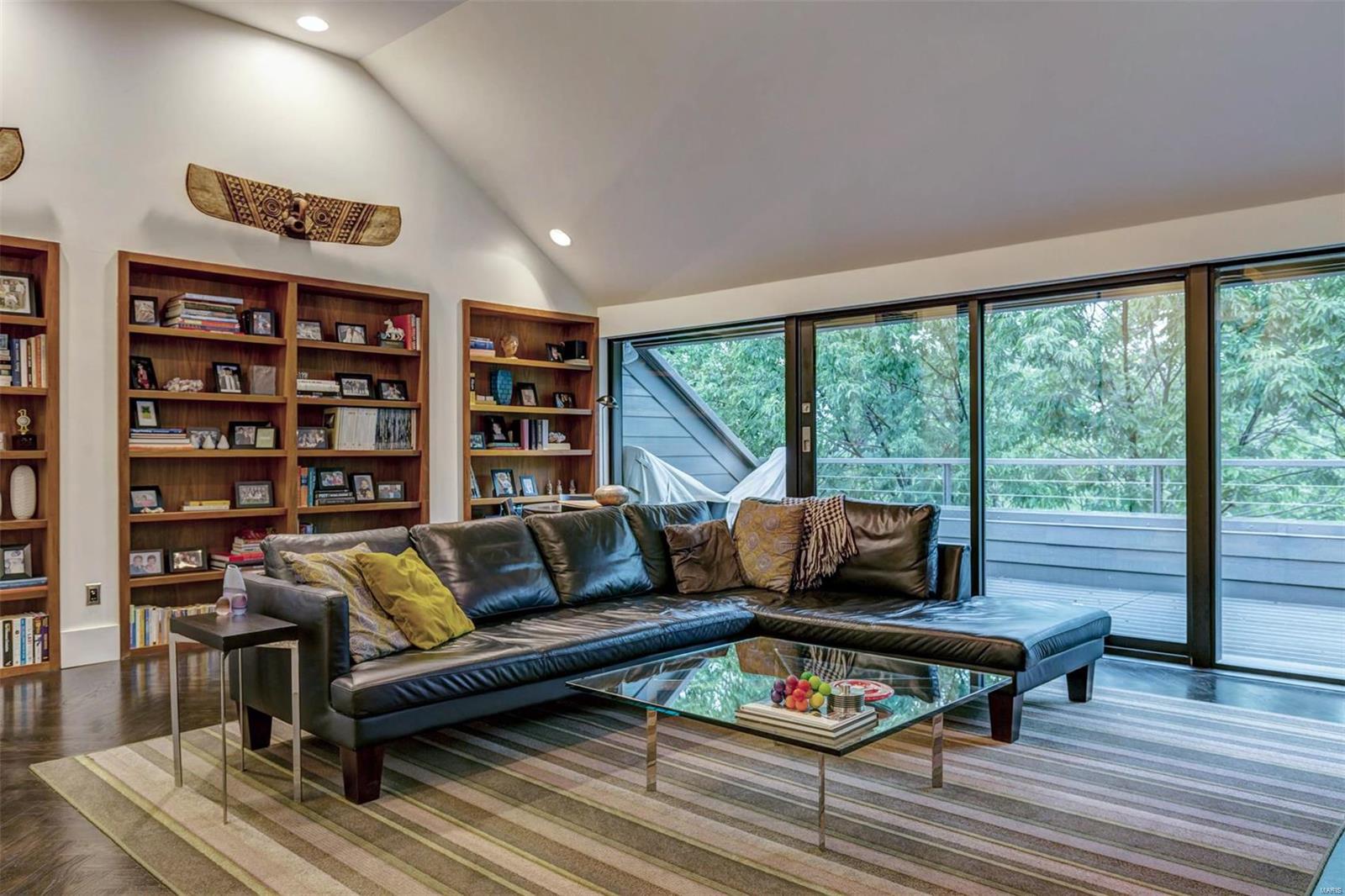 Pershing Place Condo - Residential