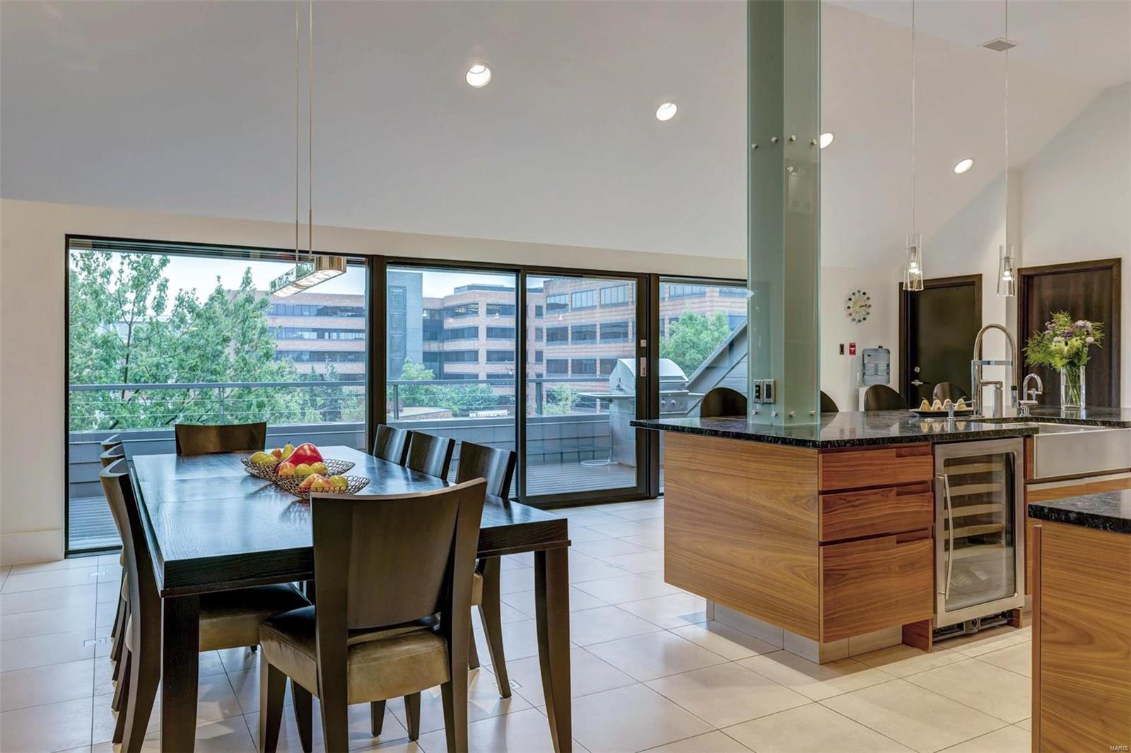 Pershing Place Condo - Residential