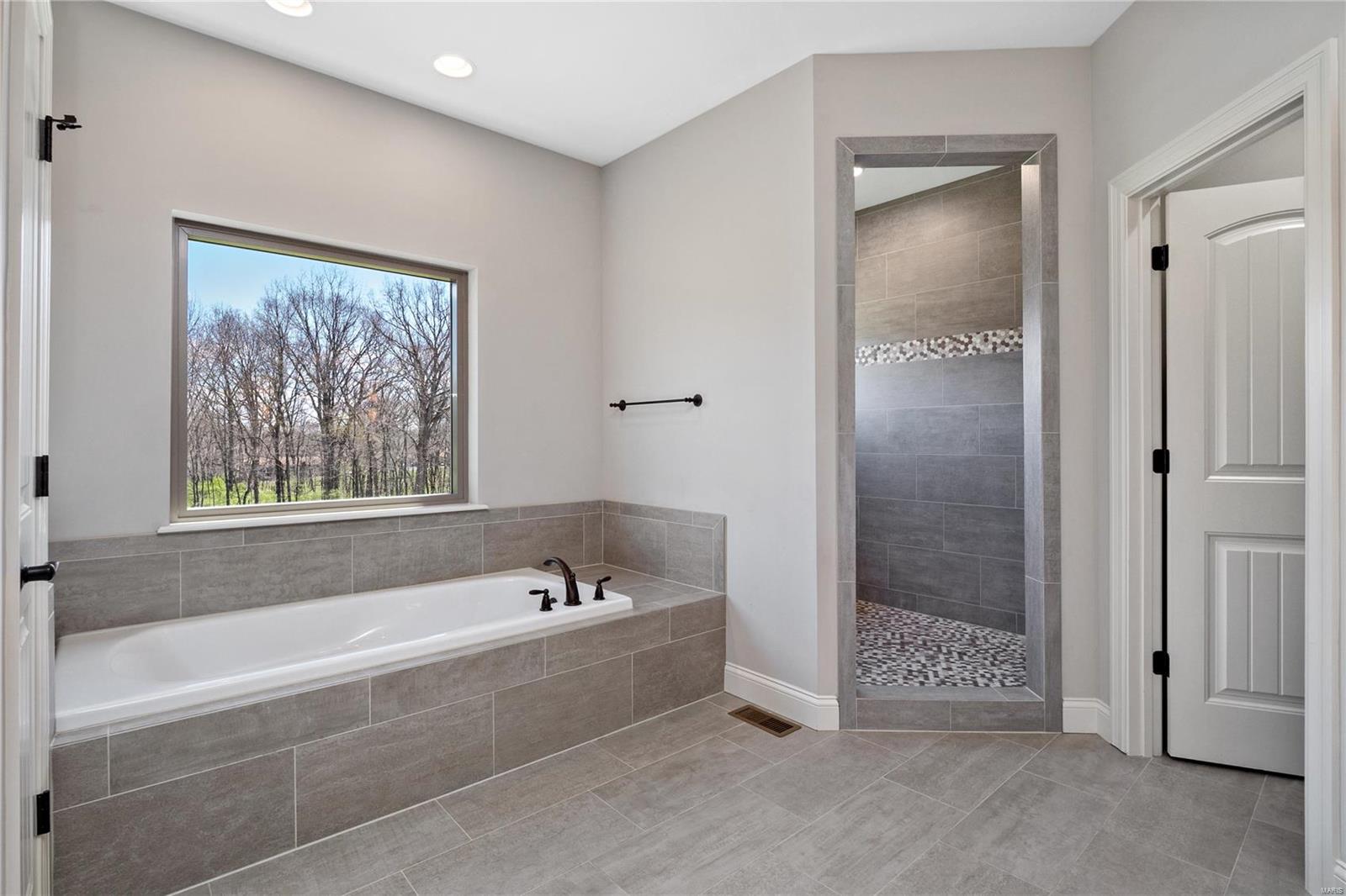 The Estate At Matteson Park - Residential