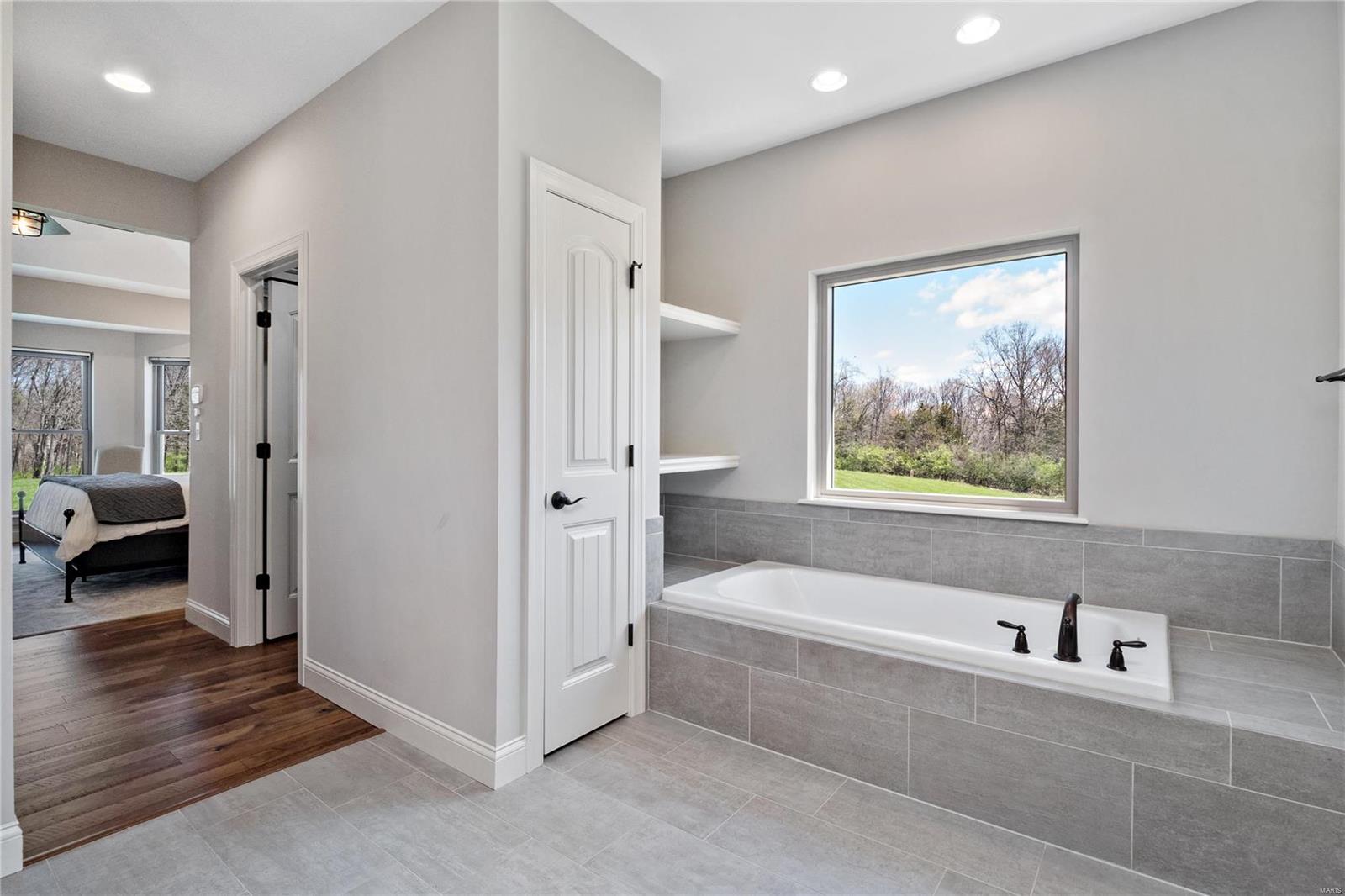 The Estate At Matteson Park - Residential