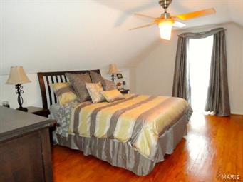 Old Bonhomme - Residential