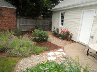 Old Bonhomme - Residential