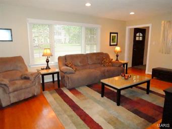 Old Bonhomme - Residential