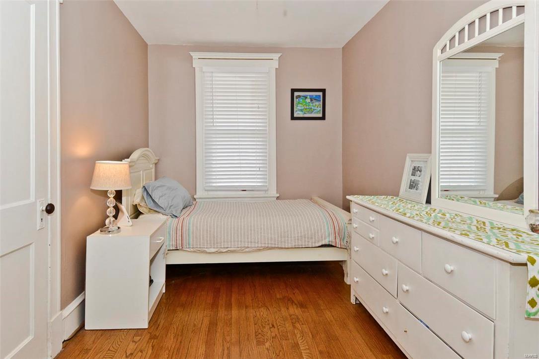 S V Papins Add To Webster - Residential