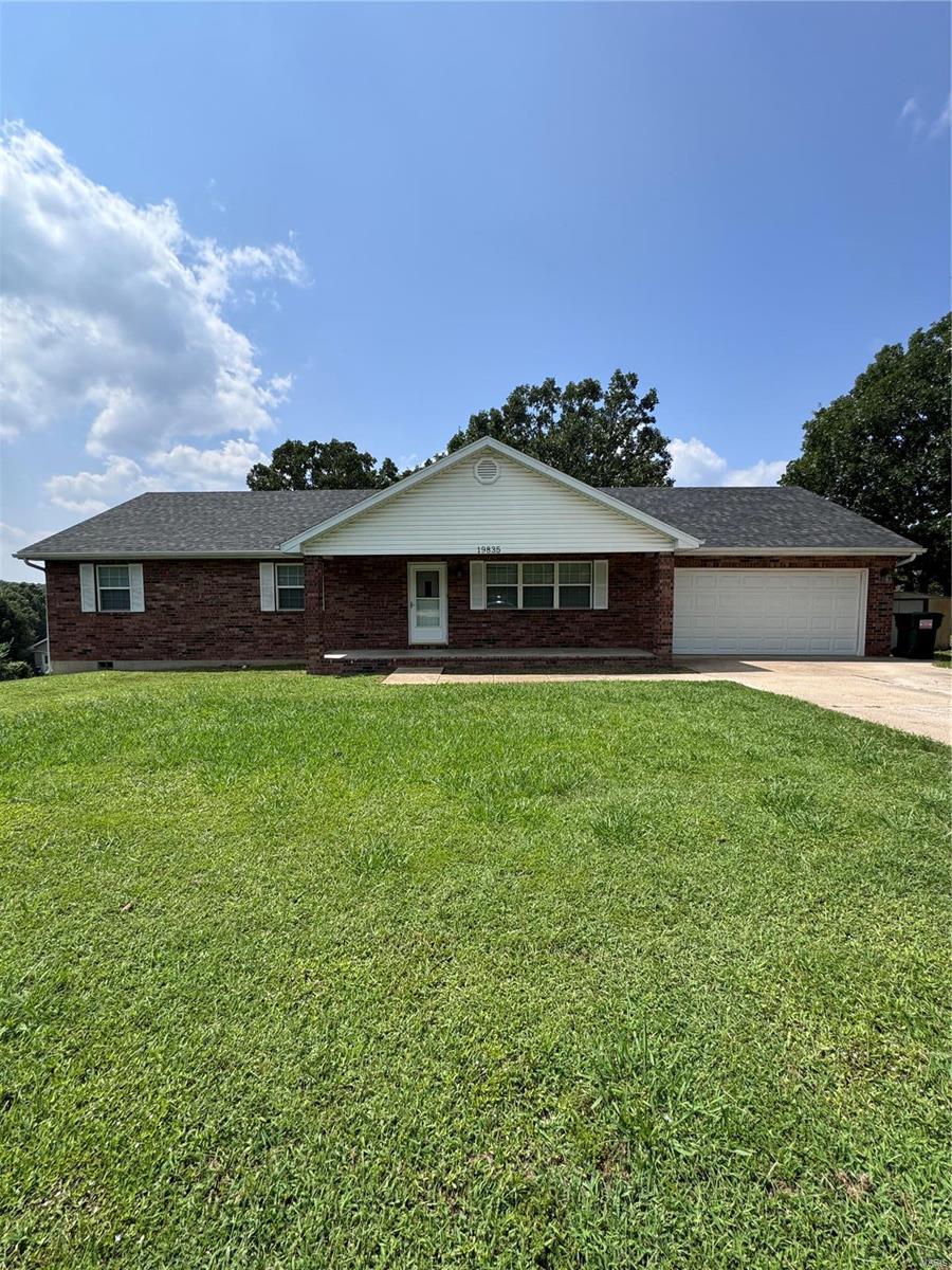 View Waynesville, MO 65583 house