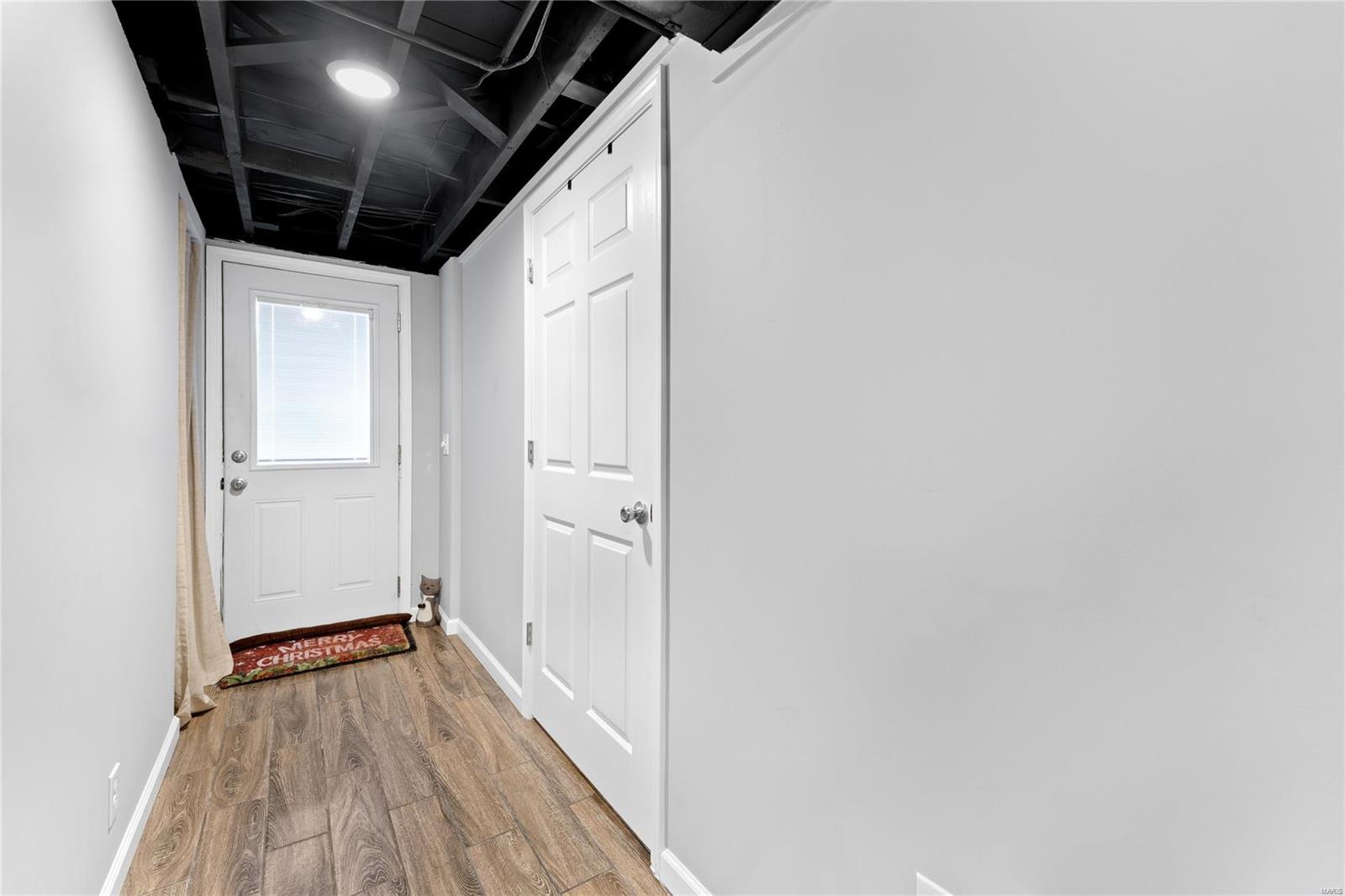 St Louis, Missouri 63119, United States, 2 Bedrooms Bedrooms, ,1 BathroomBathrooms,Residential,Pending,26856