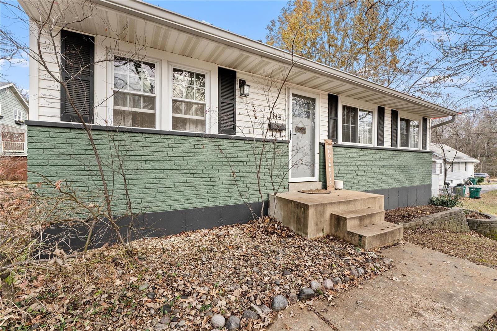 St Louis, Missouri 63119, United States, 2 Bedrooms Bedrooms, ,1 BathroomBathrooms,Residential,Pending,26856