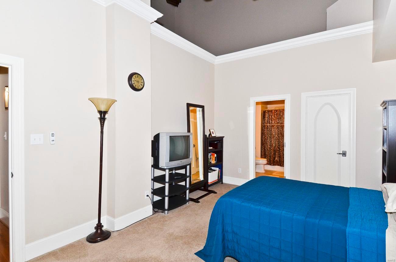 Abbey/Pk Condo - Residential