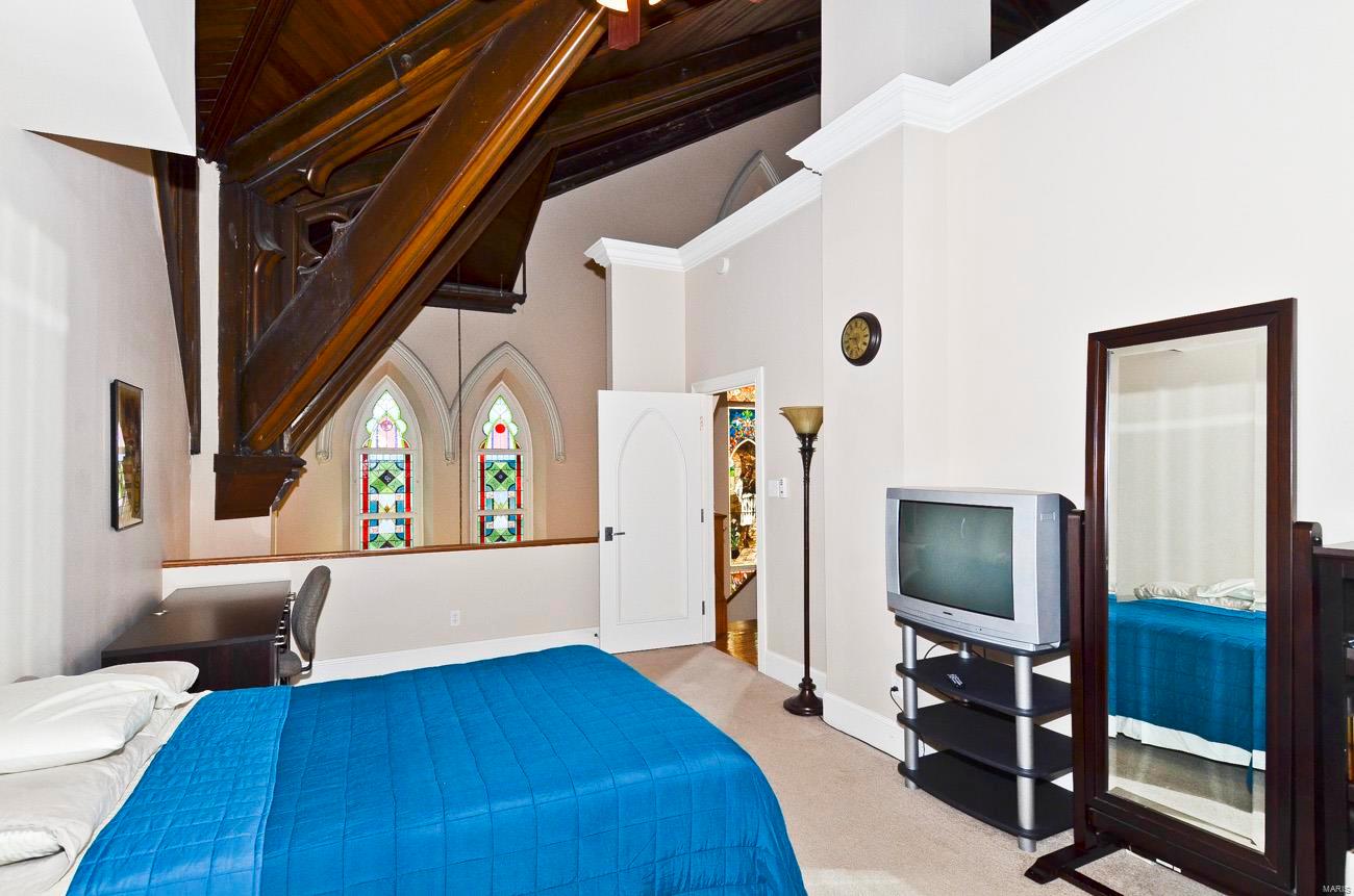 Abbey/Pk Condo - Residential