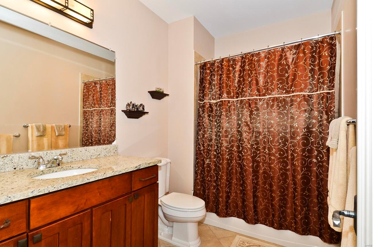 Abbey/Pk Condo - Residential