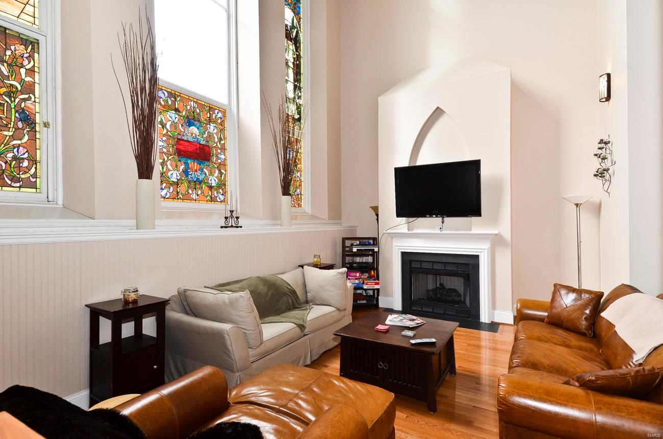 Abbey/Pk Condo - Residential