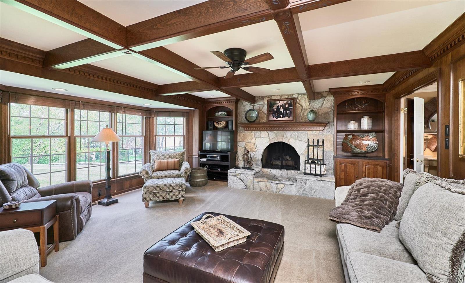 Wellington Manor - Residential