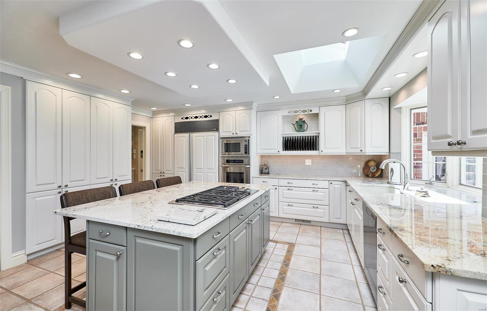 Wellington Manor - Residential